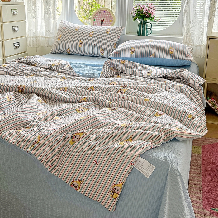 91家纺网 家纺一手货源 找家纺 小桃姐家纺 2026新款泡芙棉双层纱夏被空调被四件套小清新泡泡纱夏被卡通夏凉被空调被 线条星星