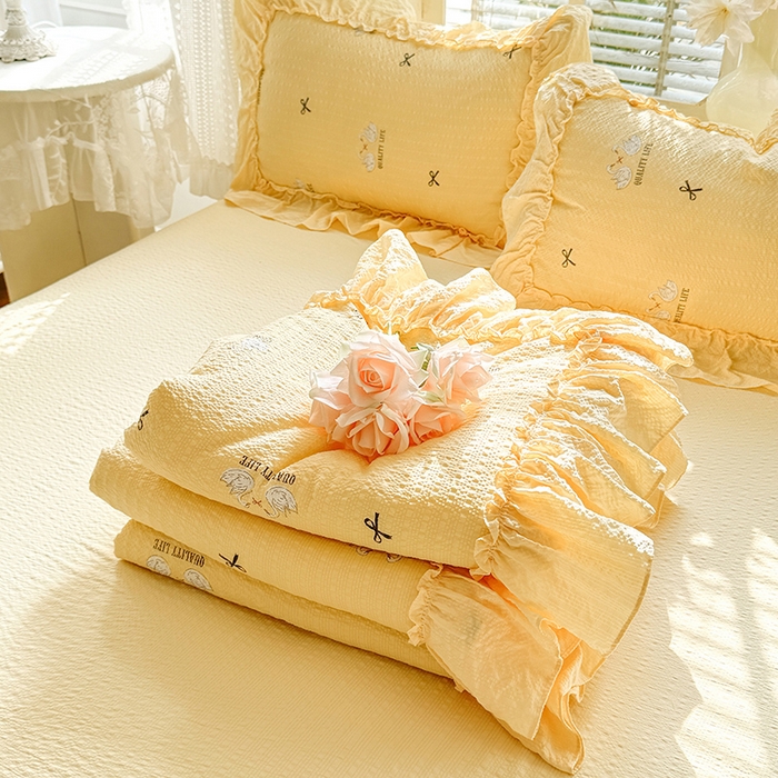 91家纺网 家纺一手货源 找家纺 韩约家纺 2026春夏新款泡芙棉床单款夏被夏凉被空调被四件套 妮可