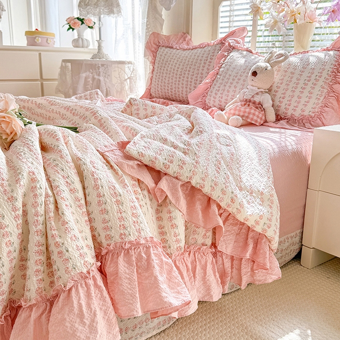 91家纺网 家纺一手货源 找家纺 韩约家纺 2026春夏新款泡芙棉床单款夏被夏凉被空调被四件套 花沐