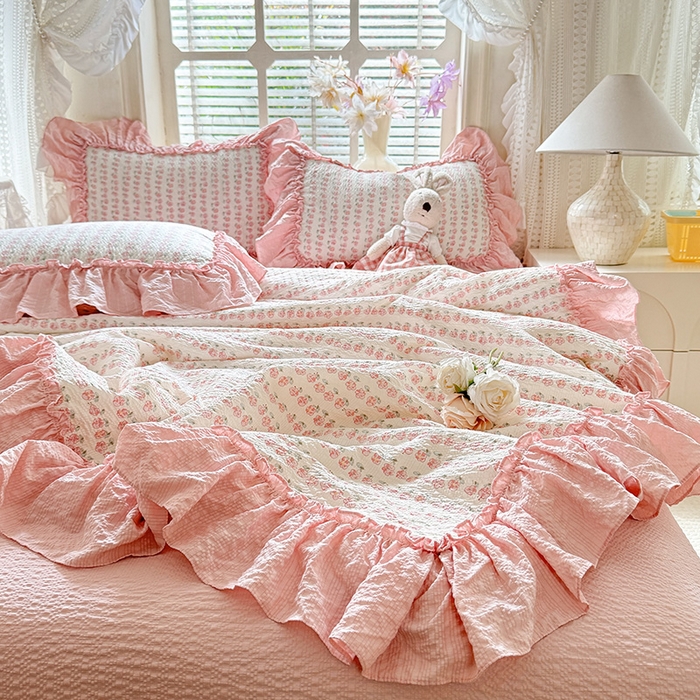 91家纺网 家纺一手货源 找家纺 韩约家纺 2026春夏新款泡芙棉床单款夏被夏凉被空调被四件套 花沐