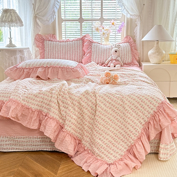 91家纺网 家纺一手货源 找家纺 韩约家纺 2026春夏新款泡芙棉床单款夏被夏凉被空调被四件套 花沐