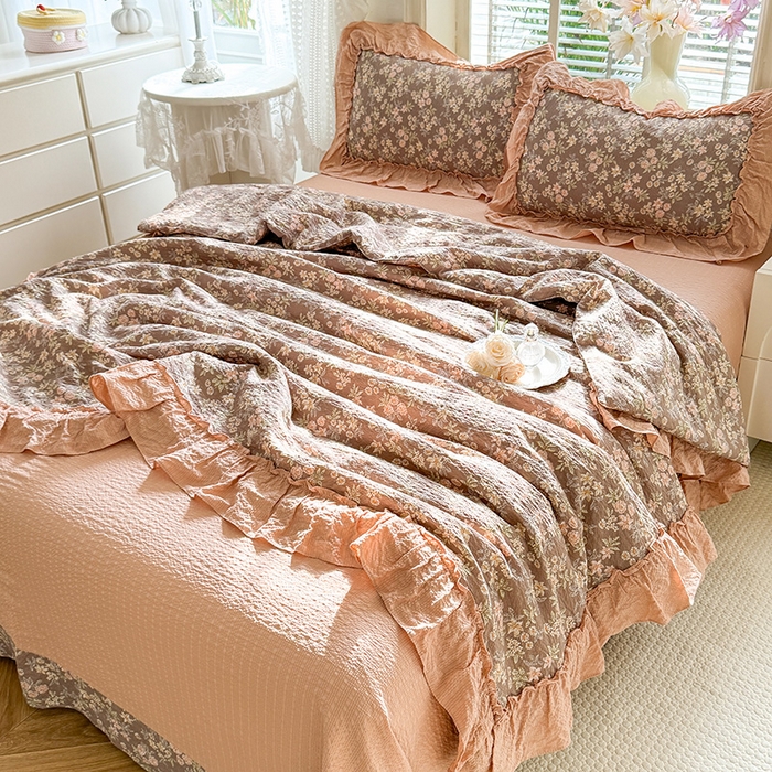 91家纺网 家纺一手货源 找家纺 韩约家纺 2026春夏新款泡芙棉床单款夏被夏凉被空调被四件套 繁花