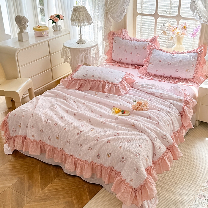 91家纺网 家纺一手货源 找家纺 韩约家纺 2026春夏新款泡芙棉床单款夏被夏凉被空调被四件套 宝贝甜心