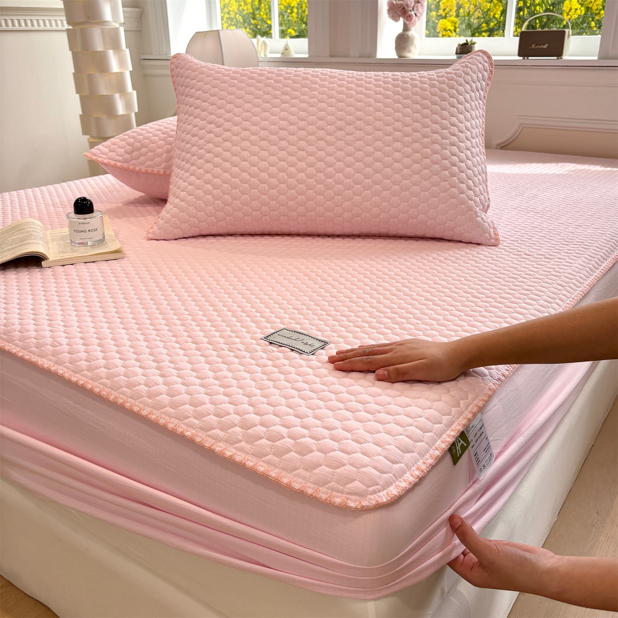 91家纺网 家纺一手货源 找家纺 居眠 2026新款贝壳边纯色夹棉床笠 贝壳边-嫩粉