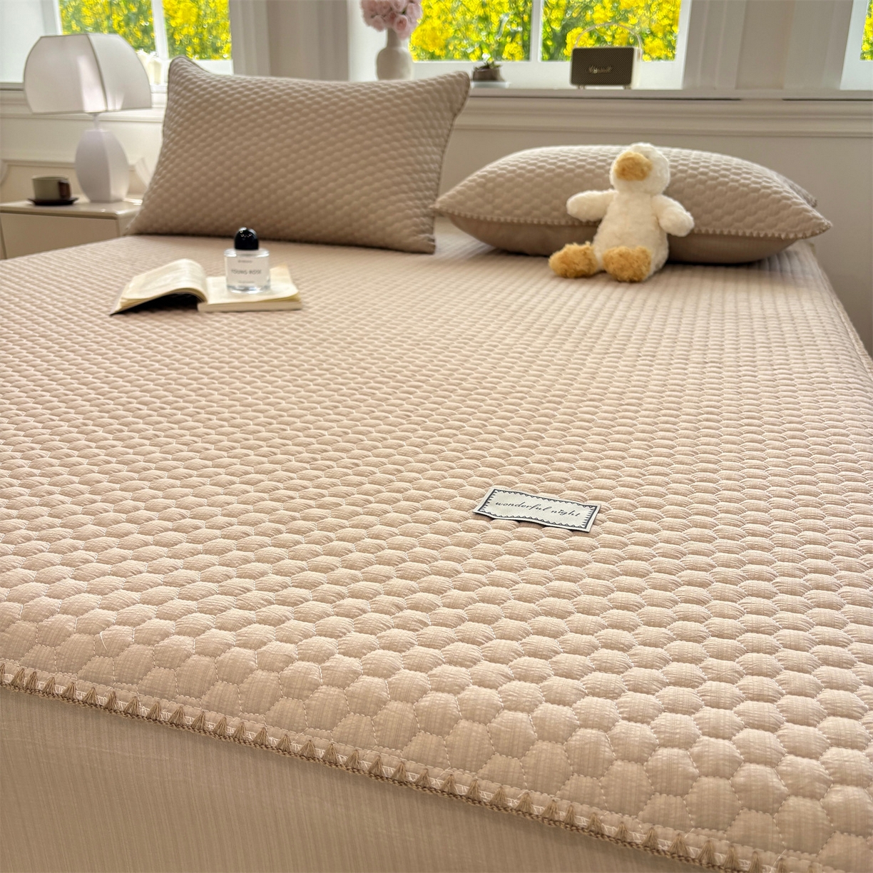 91家纺网 家纺一手货源 找家纺 居眠 2026新款贝壳边纯色夹棉床笠 贝壳边-卡其