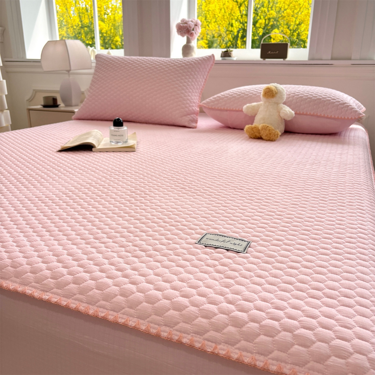 91家纺网 家纺一手货源 找家纺 居眠 2026新款贝壳边纯色夹棉床笠 贝壳边-嫩粉