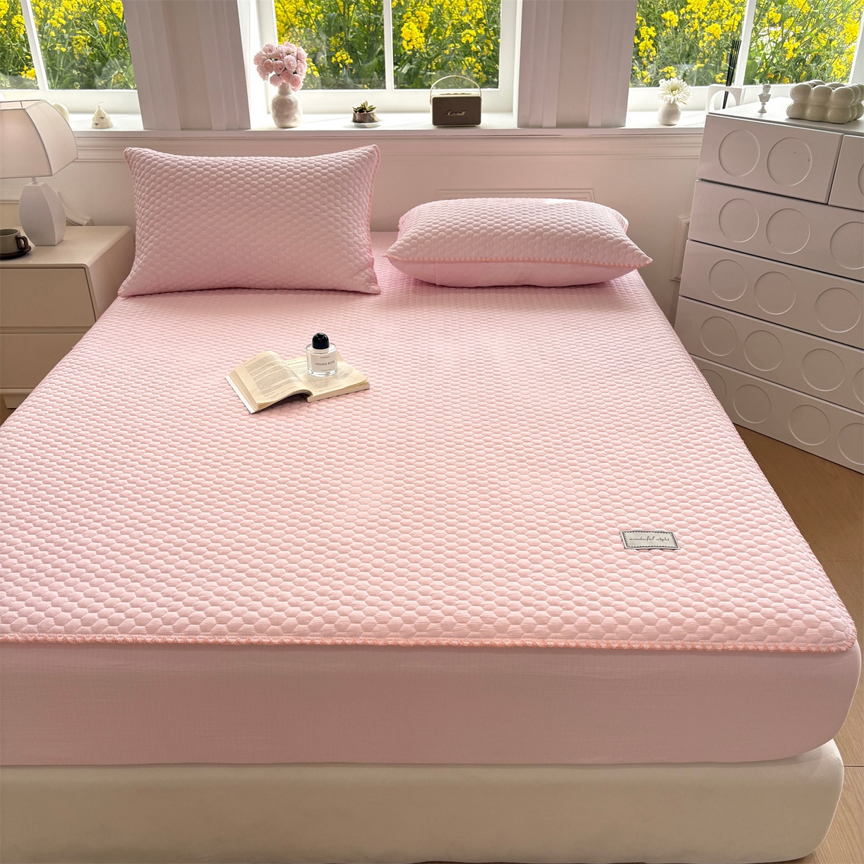 91家纺网 家纺一手货源 找家纺 居眠 2026新款贝壳边纯色夹棉床笠 贝壳边-嫩粉