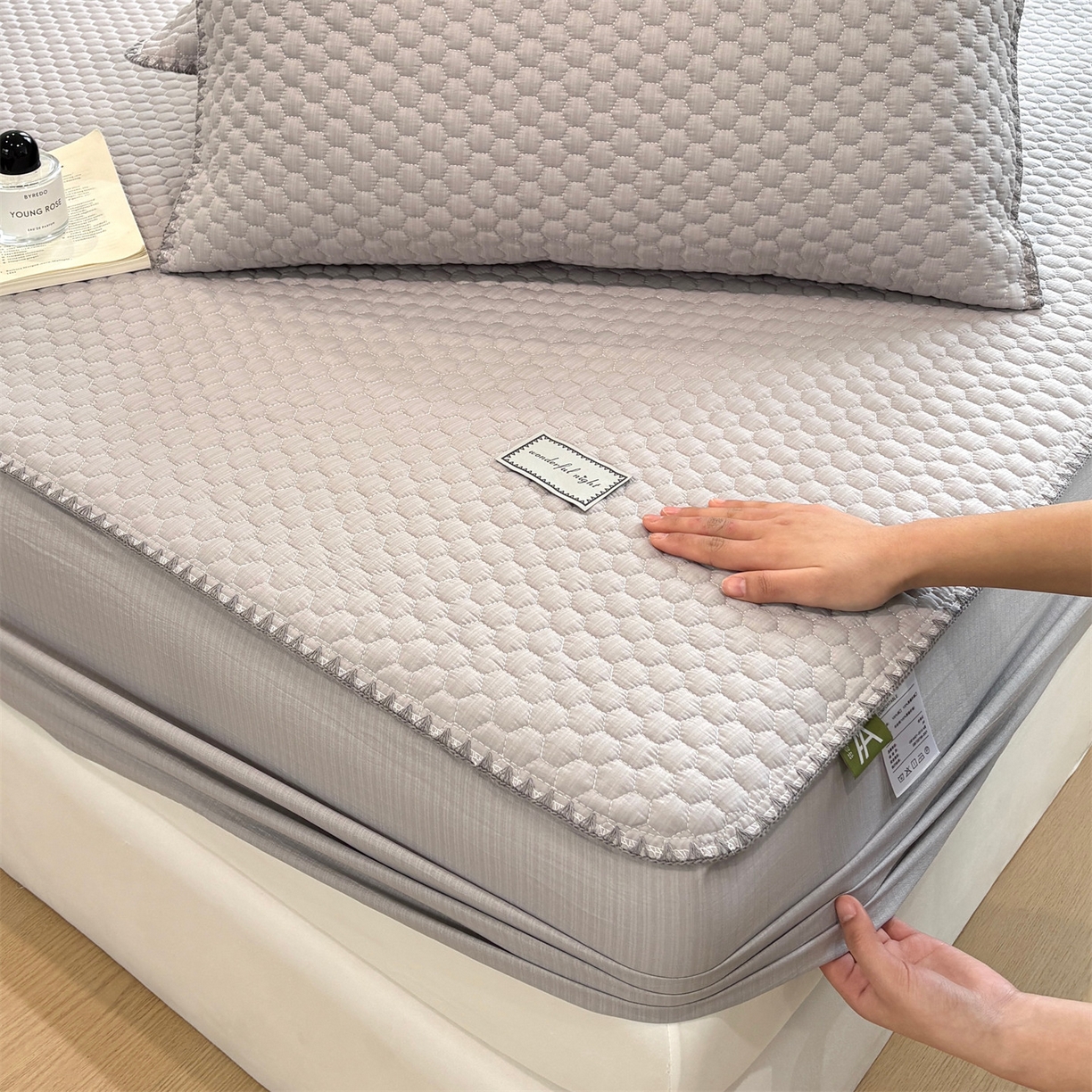 91家纺网 家纺一手货源 找家纺 居眠 2026新款贝壳边纯色夹棉床笠 贝壳边-灰色