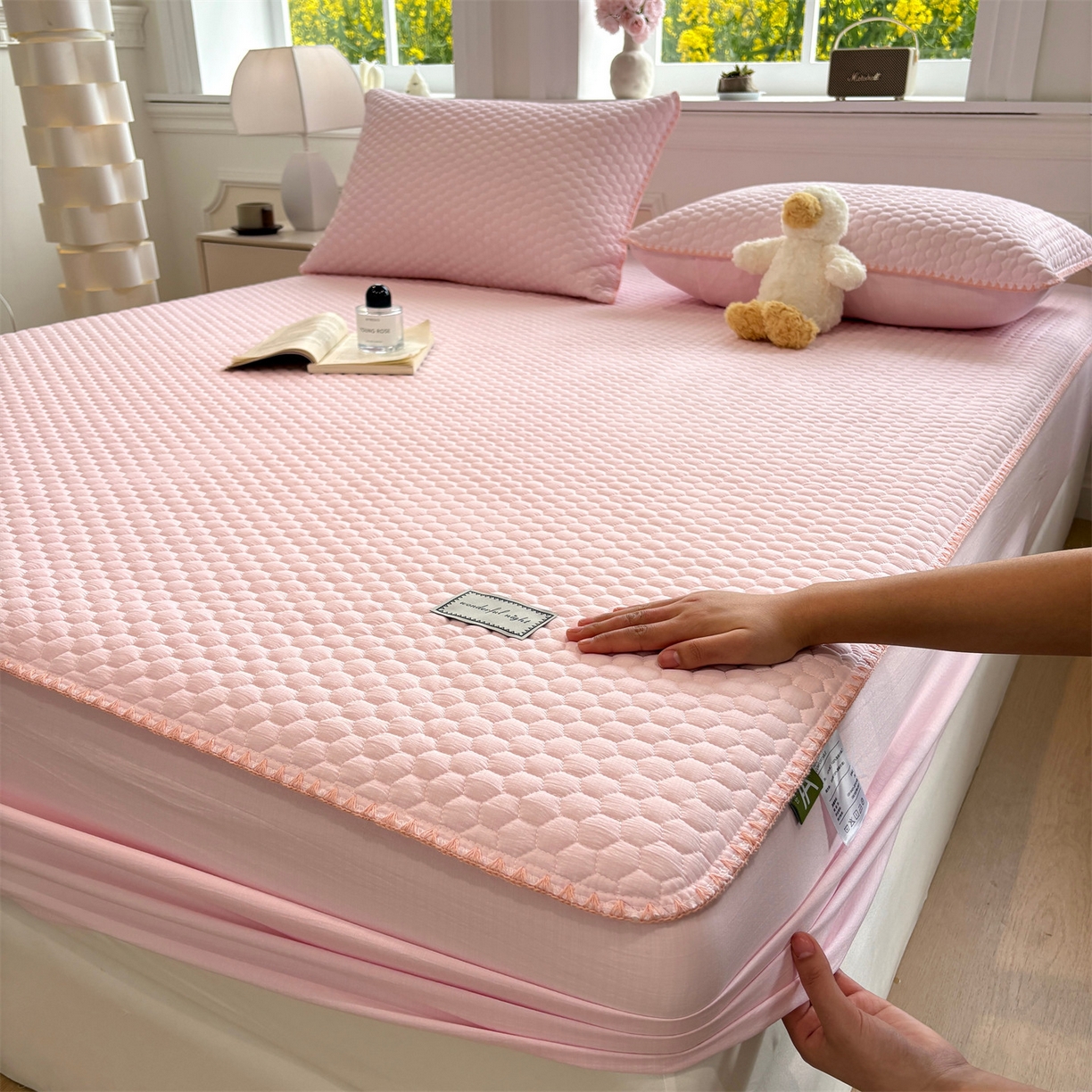 91家纺网 家纺一手货源 找家纺 居眠 2026新款贝壳边纯色夹棉床笠 贝壳边-嫩粉