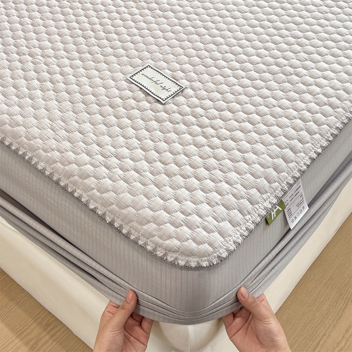 91家纺网 家纺一手货源 找家纺 居眠 2026新款贝壳边纯色夹棉床笠 贝壳边-灰色