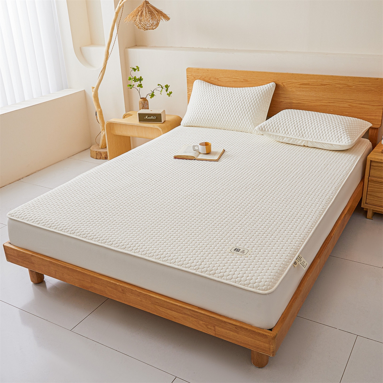 91家纺网 家纺一手货源 找家纺 （总）居眠 2026新款蜂巢-防水夹棉棉花床笠