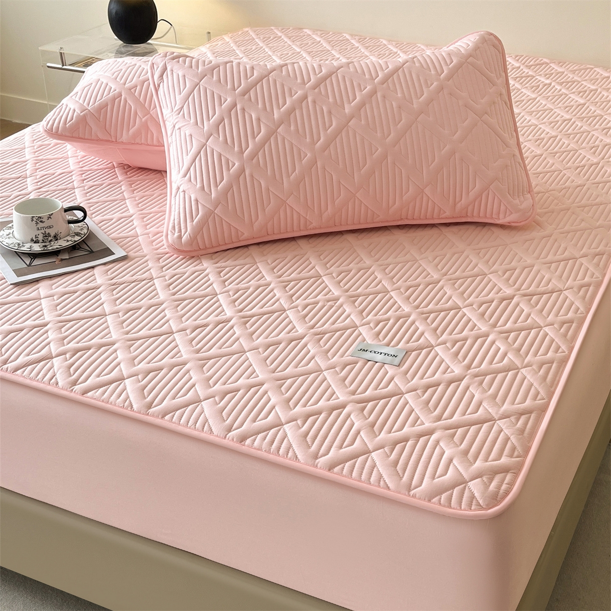 91家纺网 家纺一手货源 找家纺 居眠 2026新款时光-100%全棉夹棉棉花床笠 时光-粉