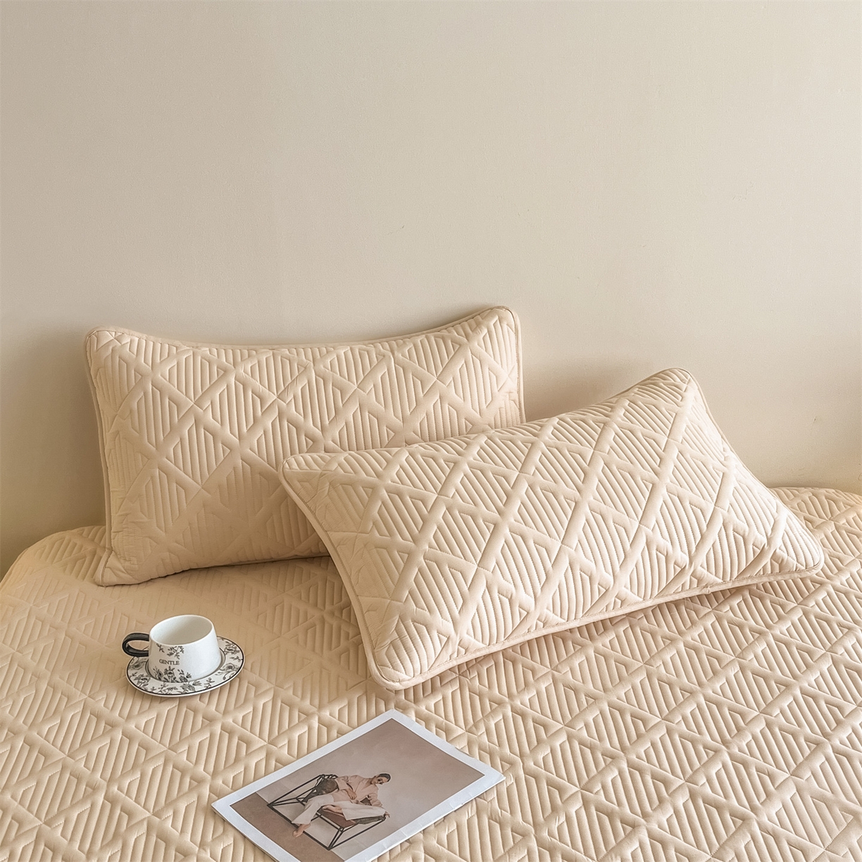 91家纺网 家纺一手货源 找家纺 居眠 2026新款时光-100%全棉夹棉棉花床笠 时光-卡