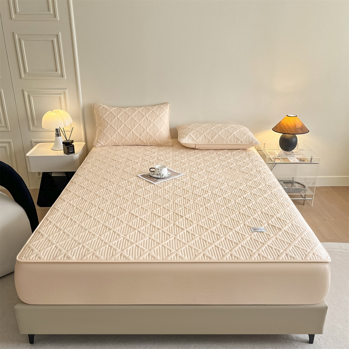 91家纺网 家纺一手货源 找家纺 居眠 2026新款时光-100%全棉夹棉棉花床笠 时光-卡