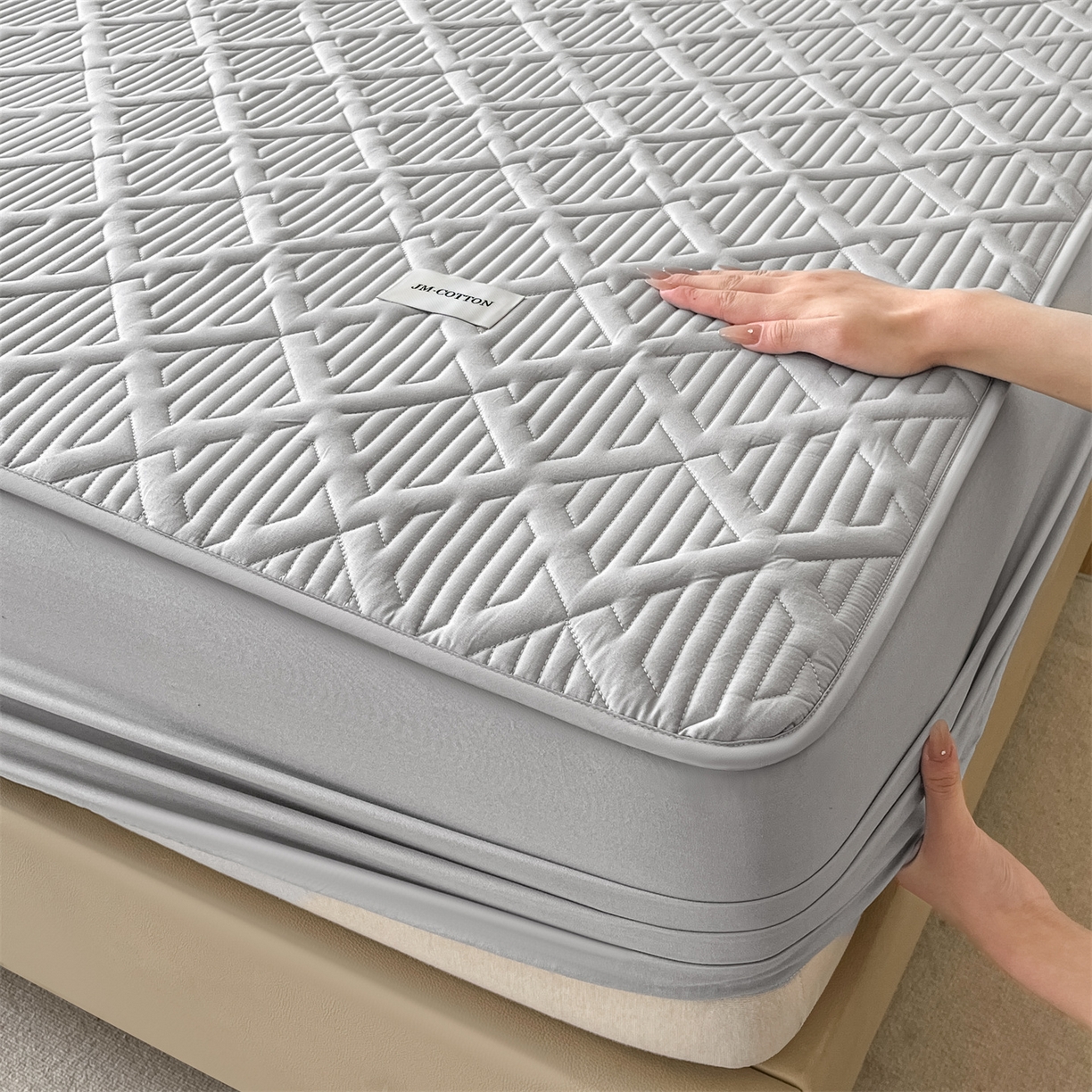 91家纺网 家纺一手货源 找家纺 居眠 2026新款时光-100%全棉夹棉棉花床笠 时光-灰