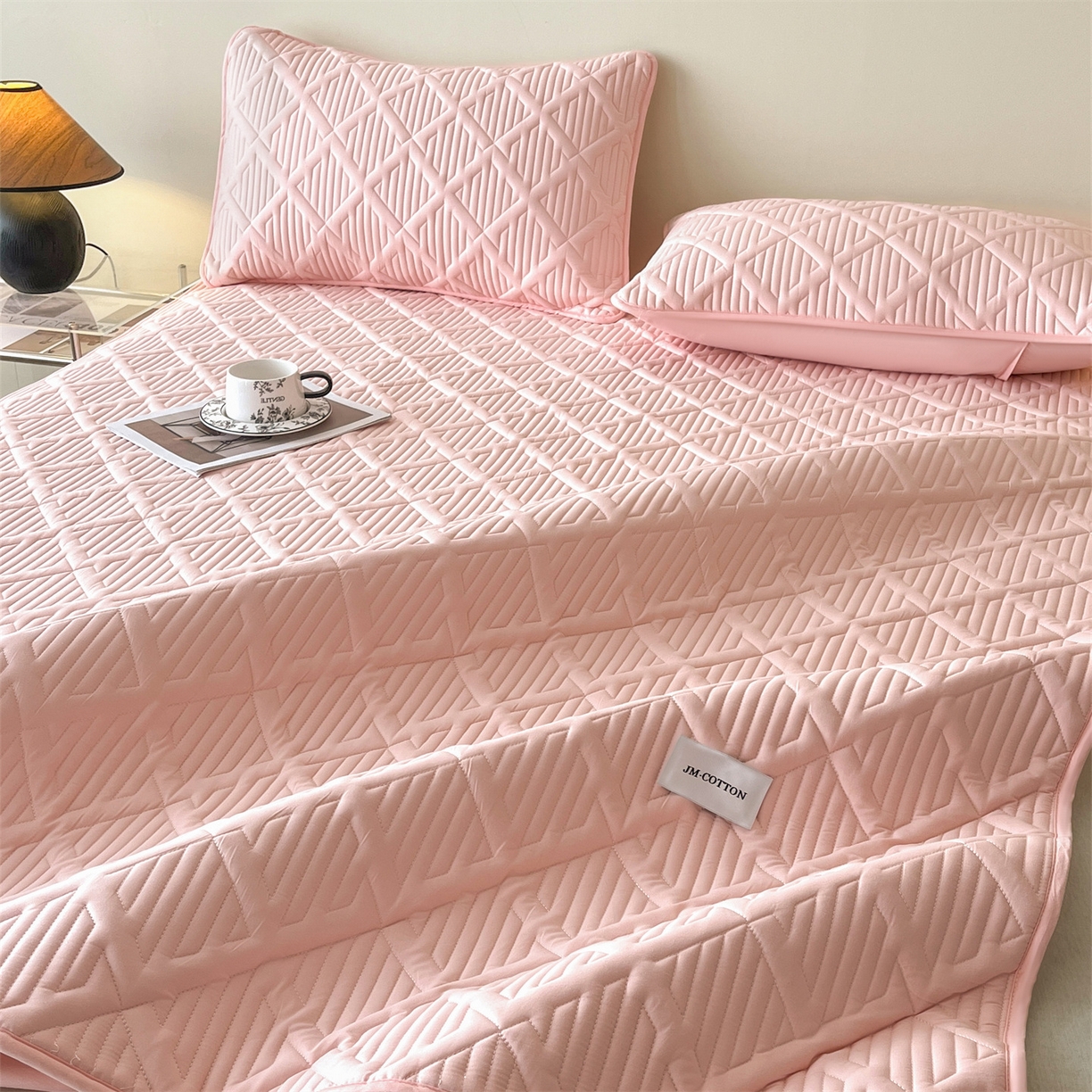 91家纺网 家纺一手货源 找家纺 居眠 2026新款时光-100%全棉夹棉棉花床笠 时光-粉