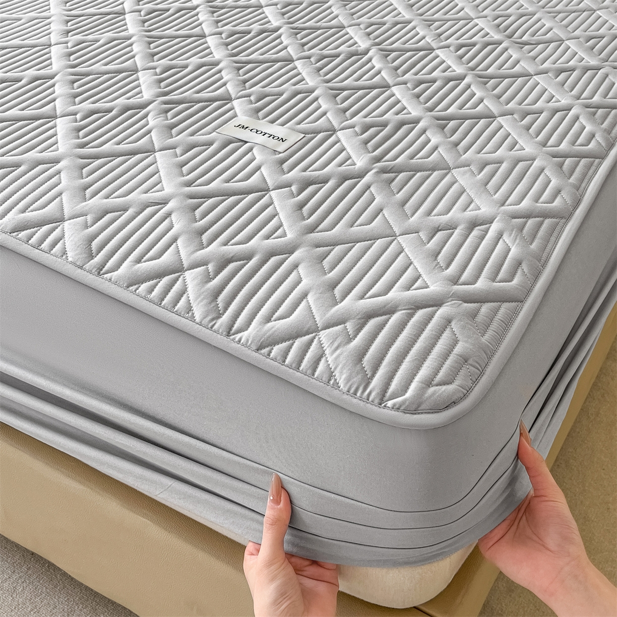 91家纺网 家纺一手货源 找家纺 居眠 2026新款时光-100%全棉夹棉棉花床笠 时光-灰