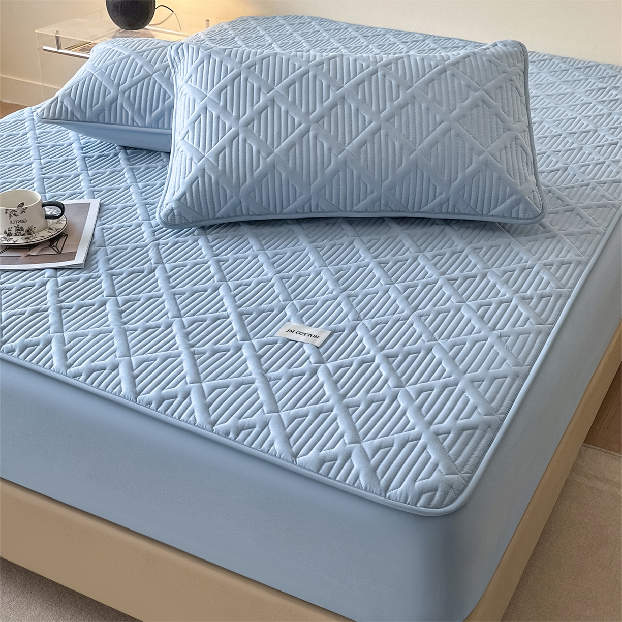 91家纺网 家纺一手货源 找家纺 居眠 2026新款时光-100%全棉夹棉棉花床笠 时光-蓝