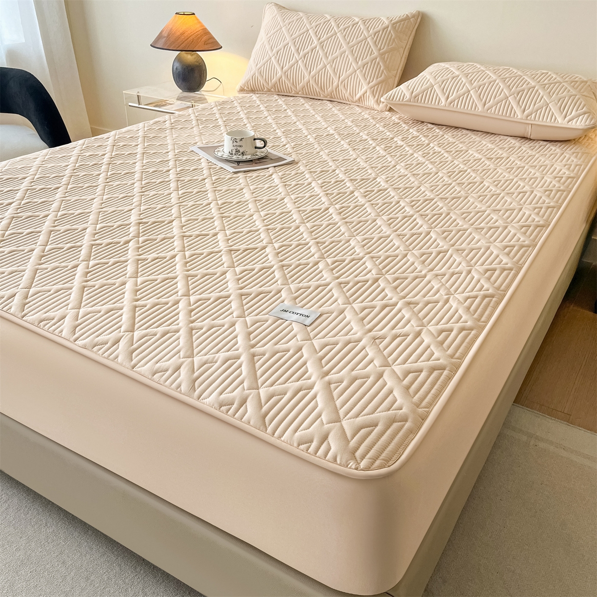 91家纺网 家纺一手货源 找家纺 居眠 2026新款时光-100%全棉夹棉棉花床笠 时光-卡