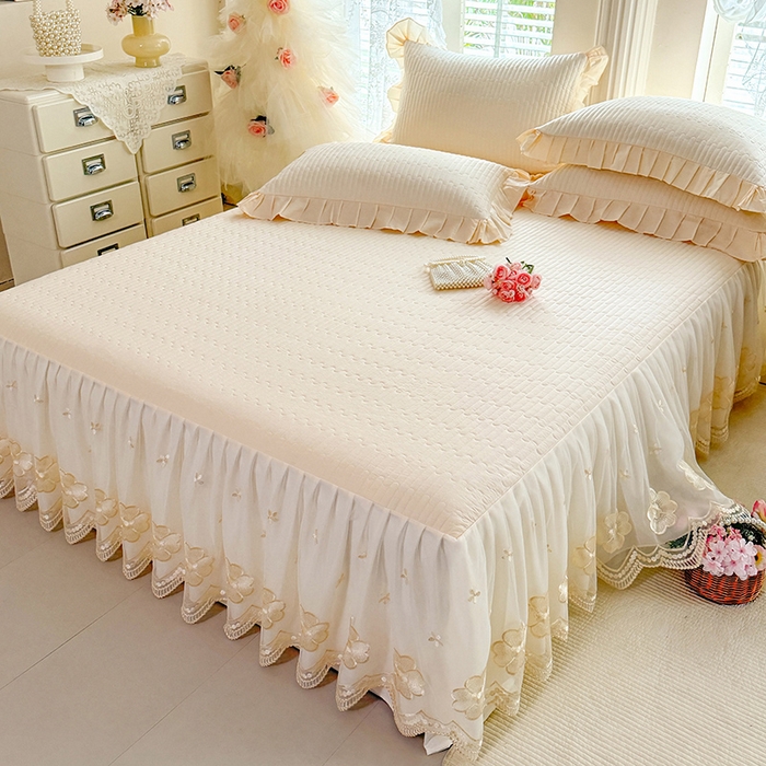 91家纺网 家纺一手货源 找家纺 （总）花香四季家纺 2026新款全棉夹棉绗缝床裙三件套纯棉纯色蕾丝公主风床裙单件-蕾丝小姐