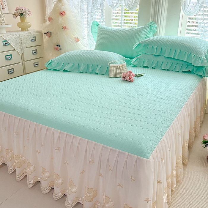 91家纺网 家纺一手货源 找家纺 花香四季家纺 2026新款全棉夹棉绗缝床裙三件套纯棉纯色蕾丝公主风床裙单件-蕾丝小姐 蕾丝小姐-清新绿