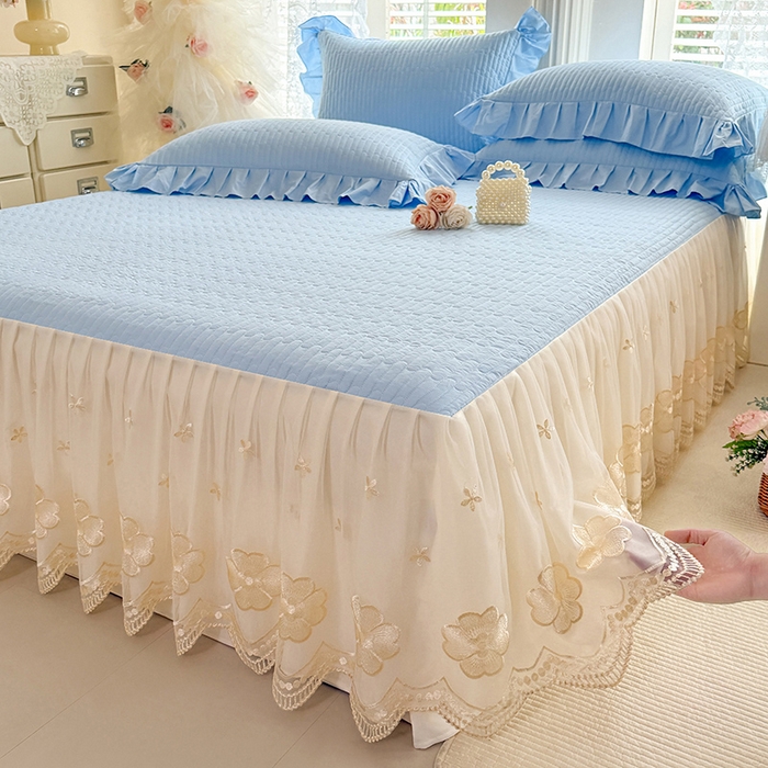 花香四季家纺 2026新款全棉夹棉绗缝床裙三件套纯棉纯色蕾丝公主风床裙单件-蕾丝小姐 蕾丝小姐-海盐蓝