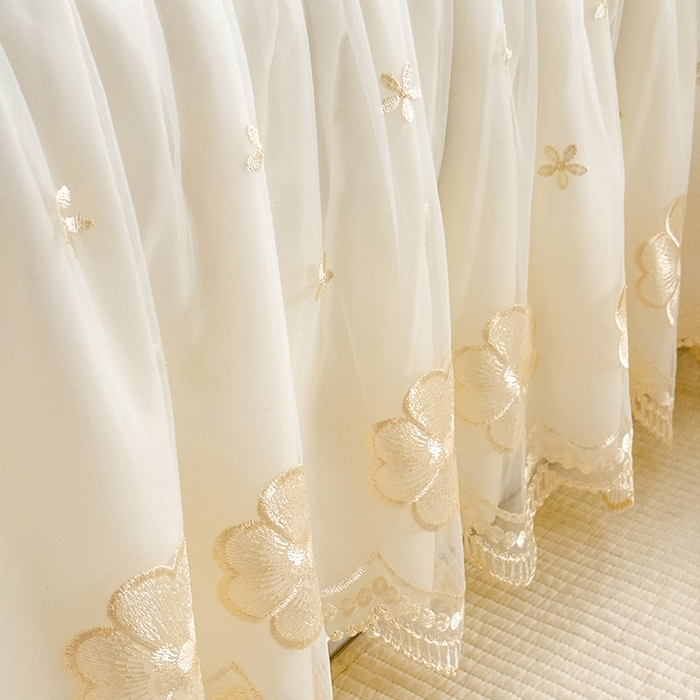91家纺网 家纺一手货源 找家纺 花香四季家纺 2026新款全棉夹棉绗缝床裙三件套纯棉纯色蕾丝公主风床裙单件-蕾丝小姐 蕾丝小姐-奶油米