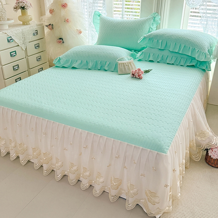 91家纺网 家纺一手货源 找家纺 花香四季家纺 2026新款全棉夹棉绗缝床裙三件套纯棉纯色蕾丝公主风床裙单件-蕾丝小姐 蕾丝小姐-清新绿