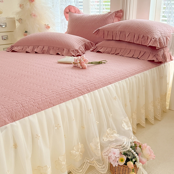 91家纺网 家纺一手货源 找家纺 花香四季家纺 2026新款全棉夹棉绗缝床裙三件套纯棉纯色蕾丝公主风床裙单件-蕾丝小姐 蕾丝小姐-豆沙