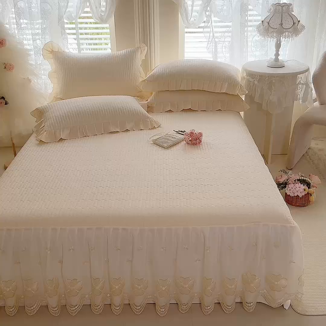 91家纺网 家纺一手货源 找家纺 （总）花香四季家纺 2026新款全棉夹棉绗缝床裙三件套纯棉纯色蕾丝公主风床裙单件-蕾丝小姐
