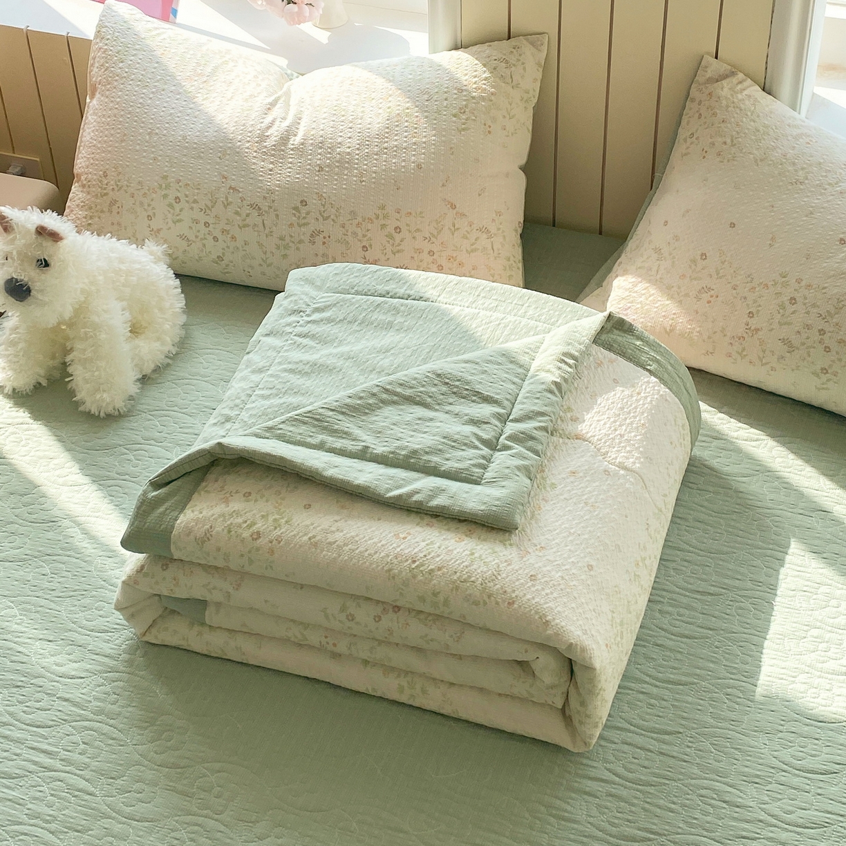 91家纺网 家纺一手货源 找家纺 （总）莱米家纺 2026新款云感泡泡双层纱手包边夏被夏凉被空调被床盖四件套