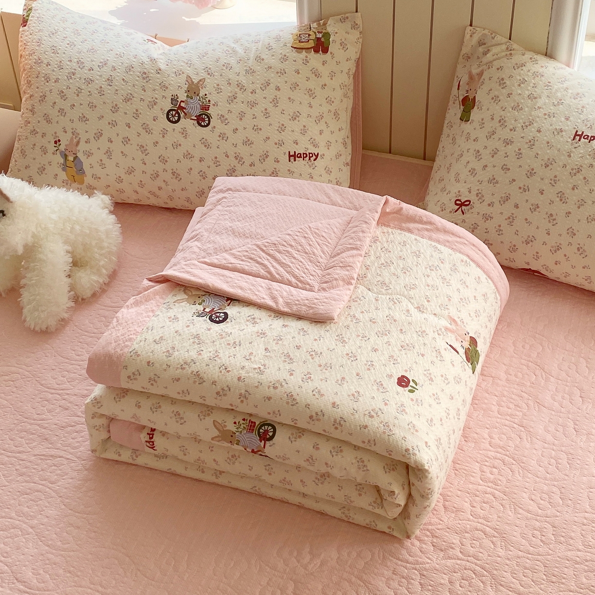 91家纺网 家纺一手货源 找家纺 （总）莱米家纺 2026新款云感泡泡双层纱手包边夏被夏凉被空调被床盖四件套