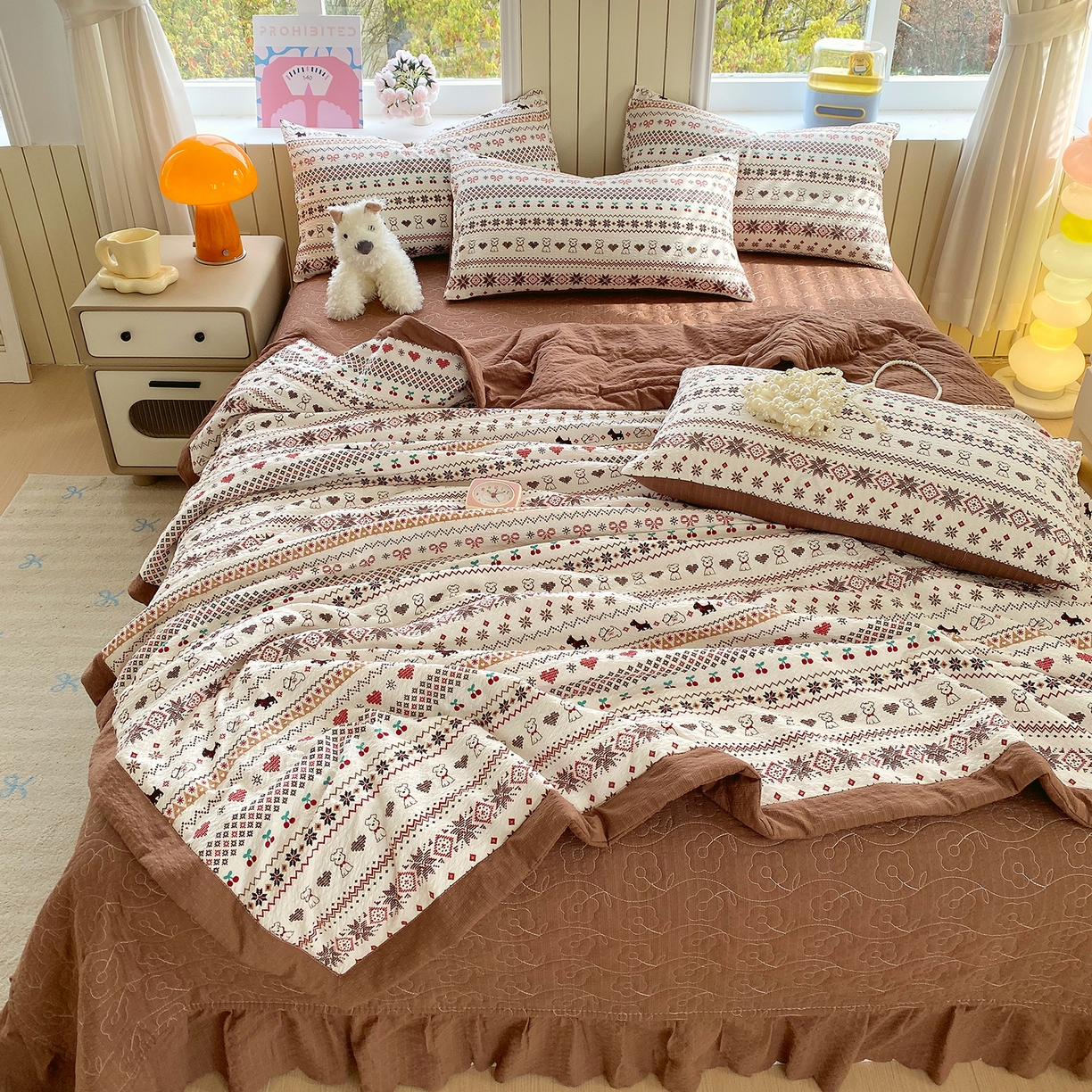 91家纺网 家纺一手货源 找家纺 莱米家纺 2026新款云感泡泡双层纱手包边夏被夏凉被空调被床盖四件套 费尔岛-咖