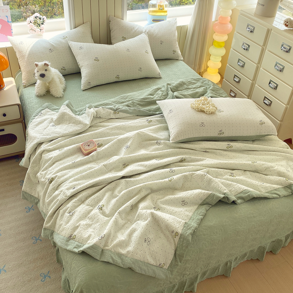 91家纺网 家纺一手货源 找家纺 莱米家纺 2026新款云感泡泡双层纱手包边夏被夏凉被空调被床盖四件套 绿樱桃