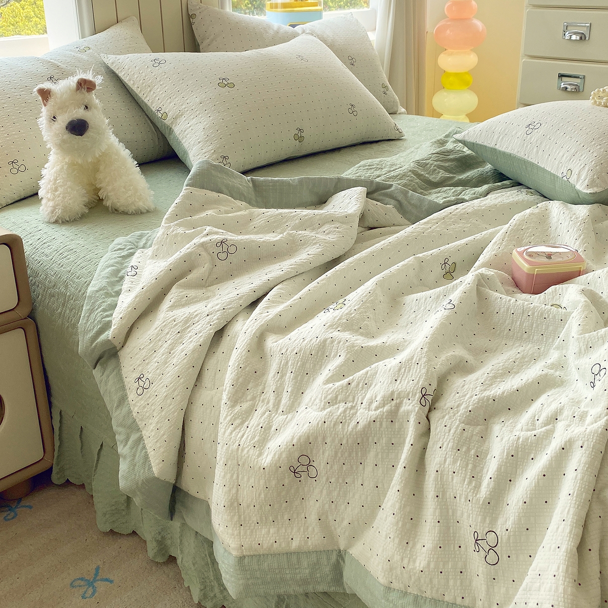 91家纺网 家纺一手货源 找家纺 莱米家纺 2026新款云感泡泡双层纱手包边夏被夏凉被空调被床盖四件套 绿樱桃