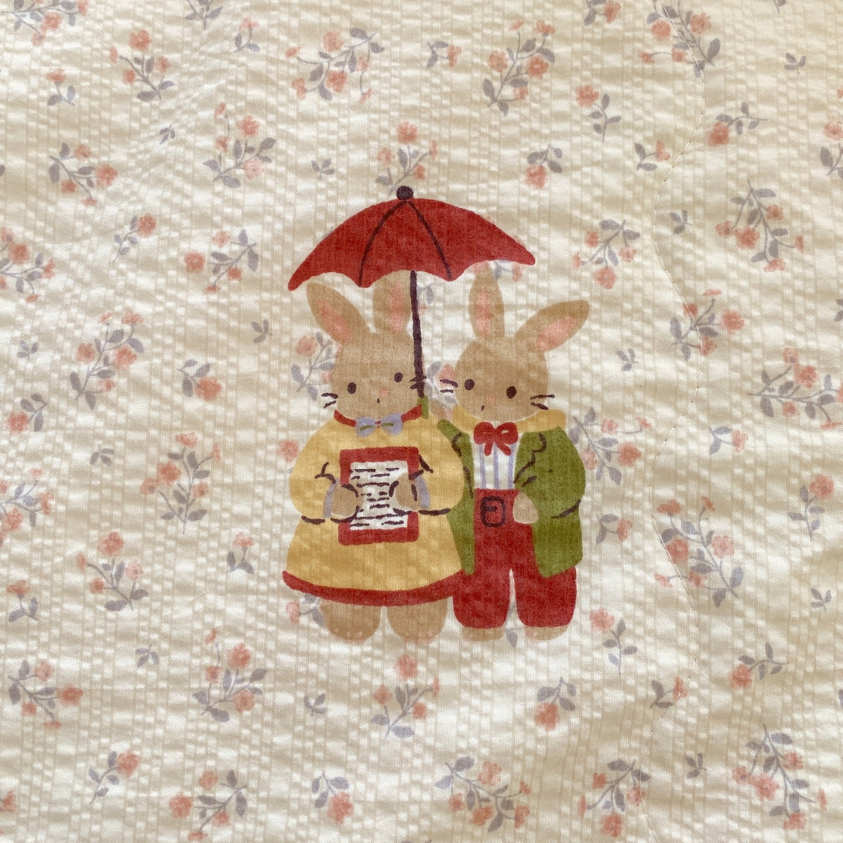 91家纺网 家纺一手货源 找家纺 莱米家纺 2026新款云感泡泡双层纱手包边夏被夏凉被空调被床盖四件套 兔兔之家