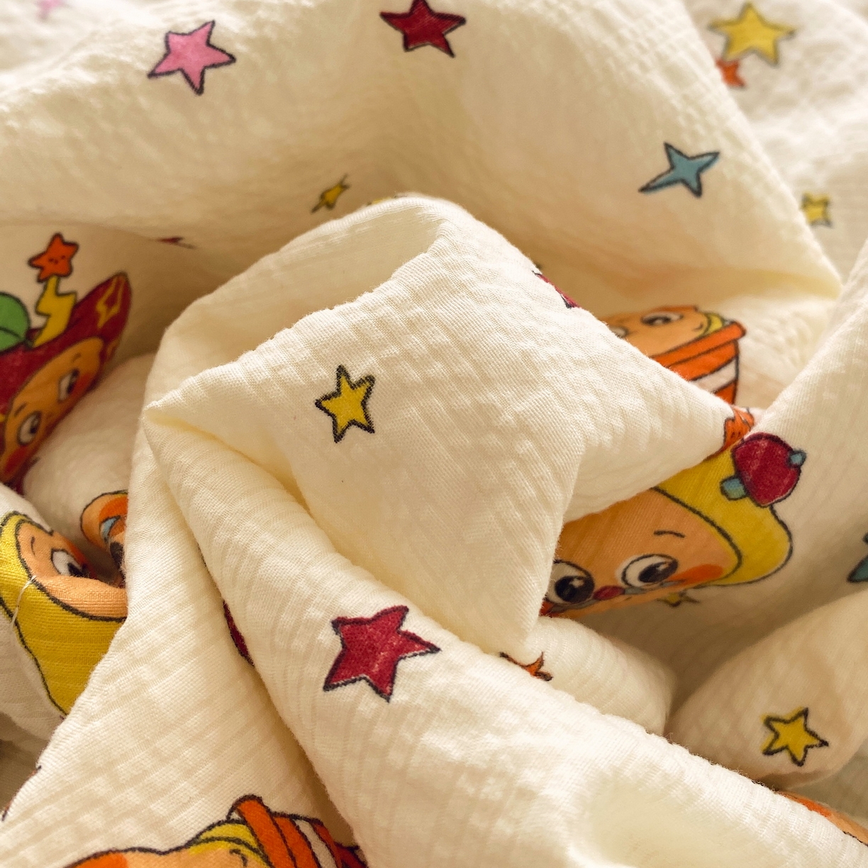 91家纺网 家纺一手货源 找家纺 莱米家纺 2026新款云感泡泡双层纱手包边夏被夏凉被空调被床盖四件套 星星人