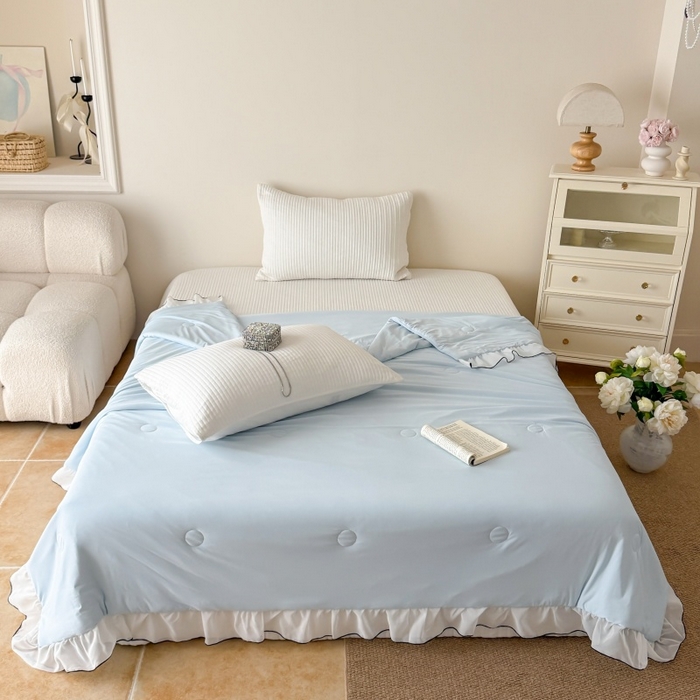 91家纺网 家纺一手货源 找家纺 吾欢心 2026春夏新款蜜糖凉感丝单夏被夏凉被空调被系列 蜜糖蓝