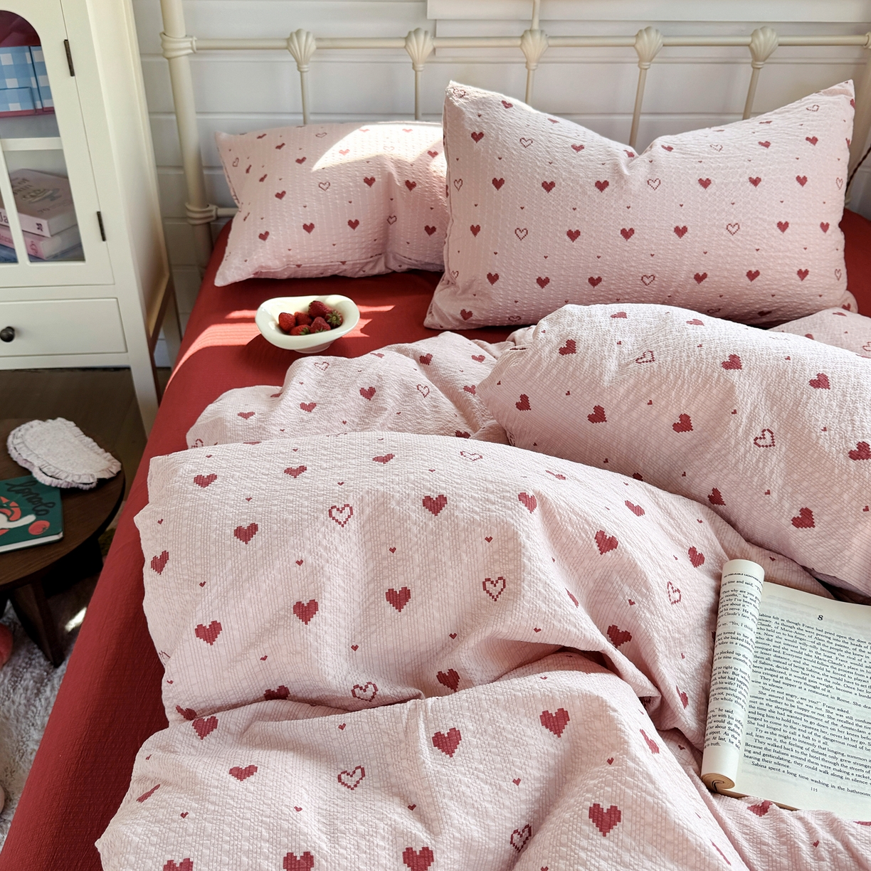 91家纺网 家纺一手货源 找家纺 优兰朵 2026新款高品质A类泡芙纱普通款四件套-小红书宿舍春夏爆款 朦胧粉心