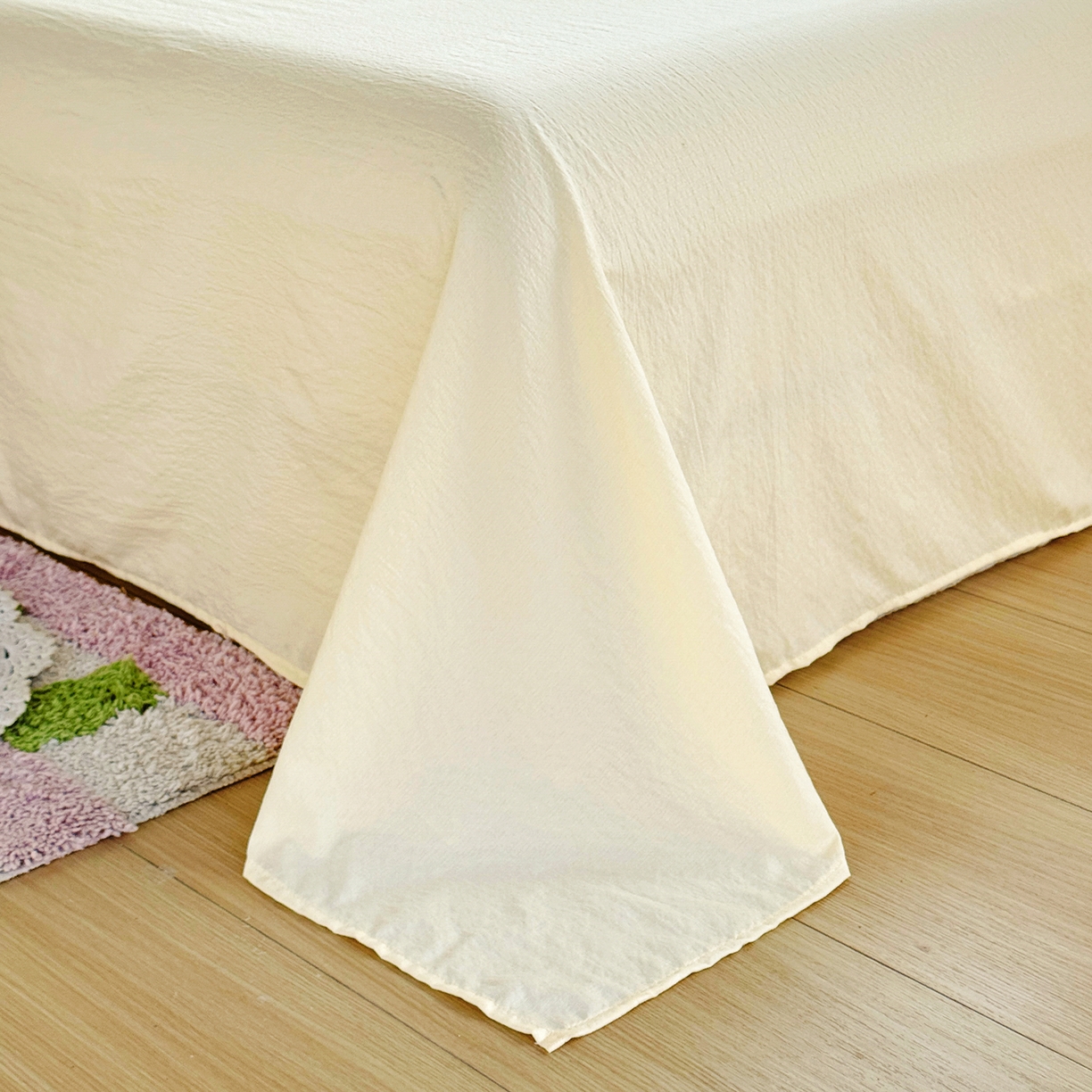 91家纺网 家纺一手货源 找家纺 优兰朵 2026新款高品质A类泡芙纱普通款四件套-小红书宿舍春夏爆款 绿樱桃