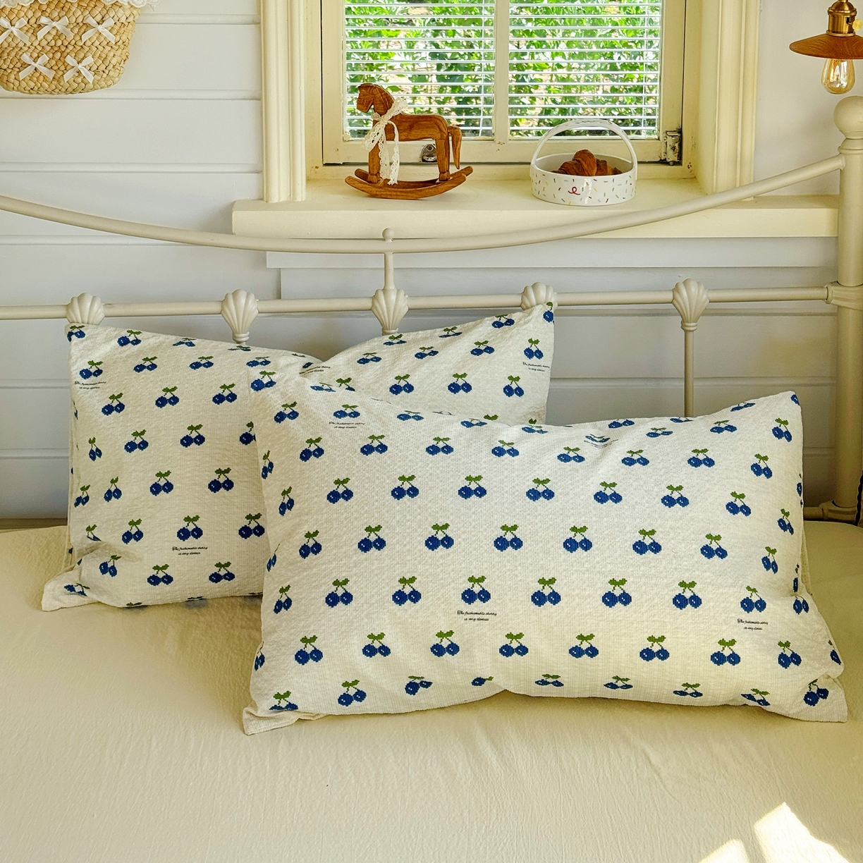 91家纺网 家纺一手货源 找家纺 优兰朵 2026新款高品质A类泡芙纱普通款四件套-小红书宿舍春夏爆款 绿樱桃