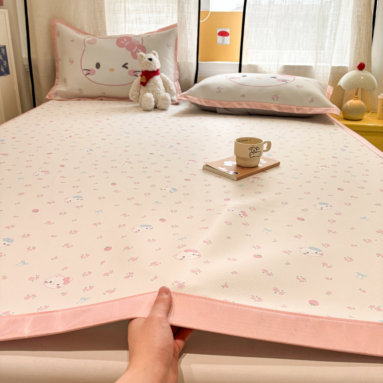 慕尚家纺 2026春夏新款可水洗斜纹凉豆豆印花凉感席凉席席子 草莓凯蒂