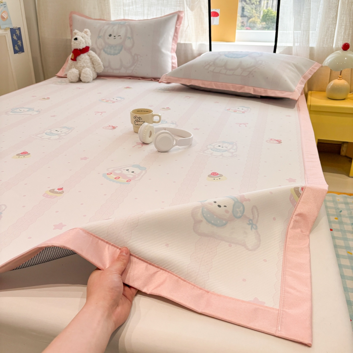 91家纺网 家纺一手货源 找家纺 慕尚家纺 2026春夏新款可水洗斜纹凉豆豆印花凉感席凉席席子 汪星乐园