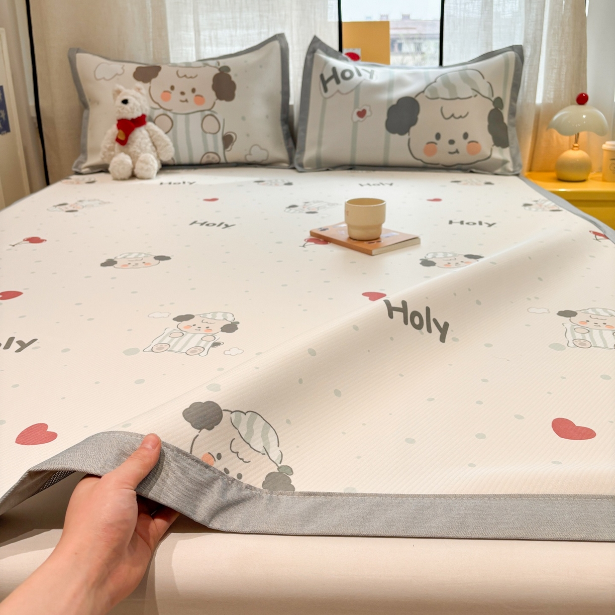 91家纺网 家纺一手货源 找家纺 慕尚家纺 2026春夏新款可水洗斜纹凉豆豆印花凉感席凉席席子 樱桃爱心狗