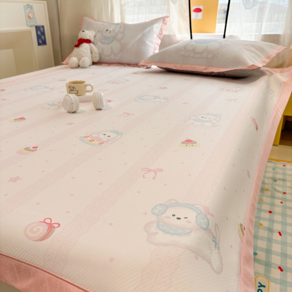 91家纺网 家纺一手货源 找家纺 慕尚家纺 2026春夏新款可水洗斜纹凉豆豆印花凉感席凉席席子 汪星乐园