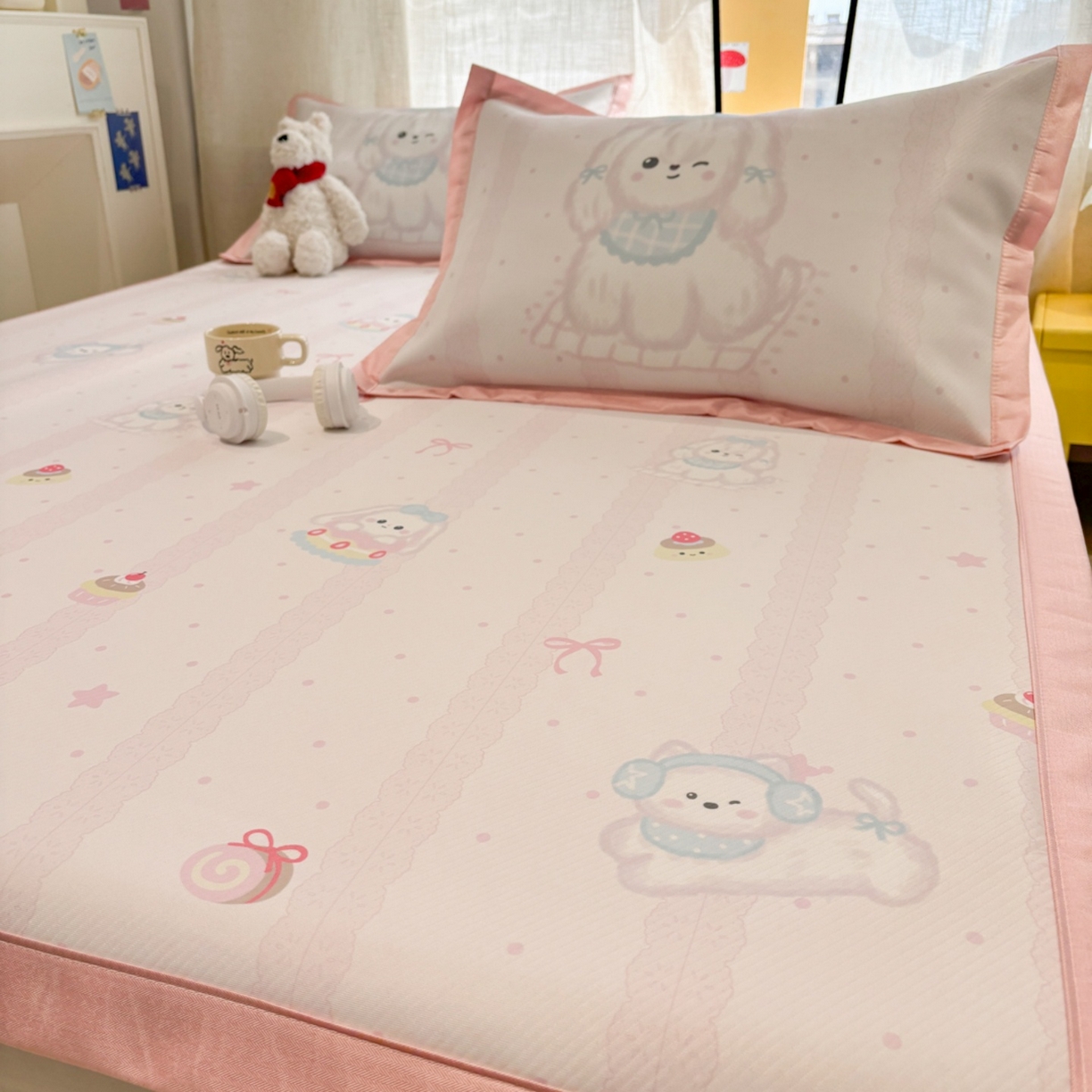 91家纺网 家纺一手货源 找家纺 慕尚家纺 2026春夏新款可水洗斜纹凉豆豆印花凉感席凉席席子 汪星乐园