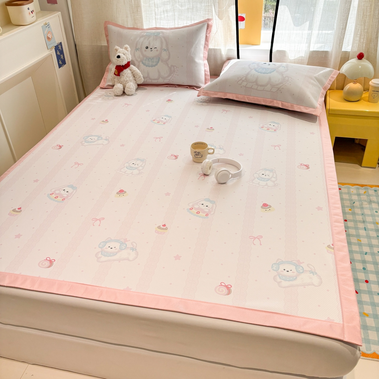 91家纺网 家纺一手货源 找家纺 慕尚家纺 2026春夏新款可水洗斜纹凉豆豆印花凉感席凉席席子 汪星乐园