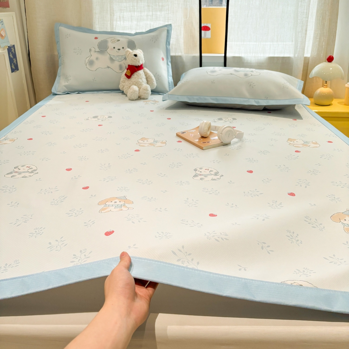 慕尚家纺 2026春夏新款可水洗斜纹凉豆豆印花凉感席凉席席子 狗狗草莓