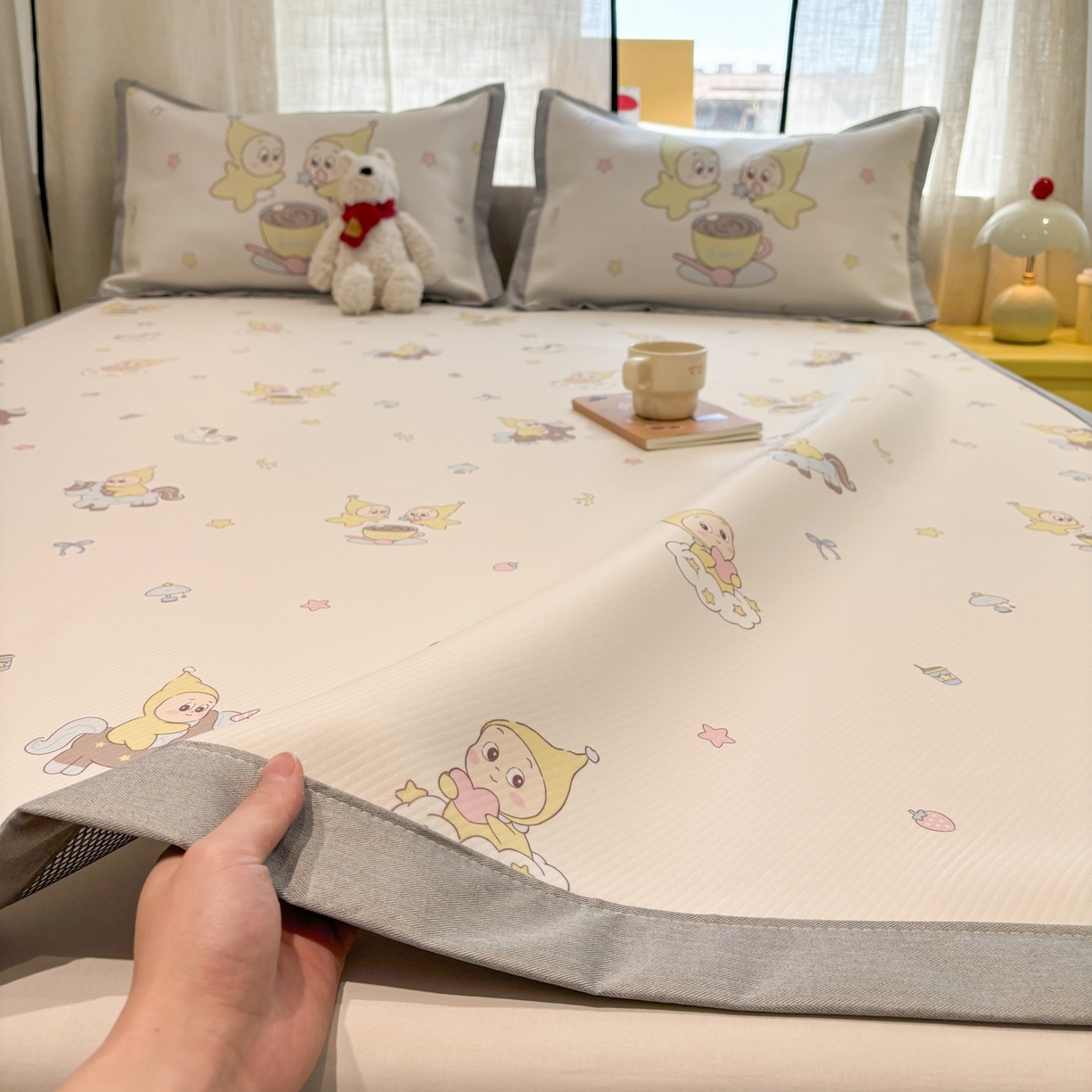 91家纺网 家纺一手货源 找家纺 慕尚家纺 2026春夏新款可水洗斜纹凉豆豆印花凉感席凉席席子 星星木马