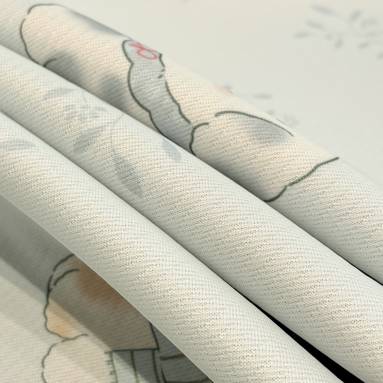 91家纺网 家纺一手货源 找家纺 慕尚家纺 2026春夏新款可水洗斜纹凉豆豆印花凉感席凉席席子 狗狗草莓